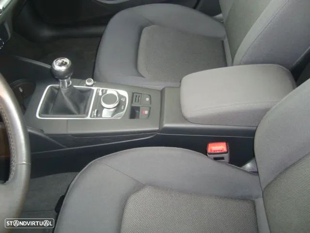 Audi A3 Sportback 1.6 TDI Sport - 26