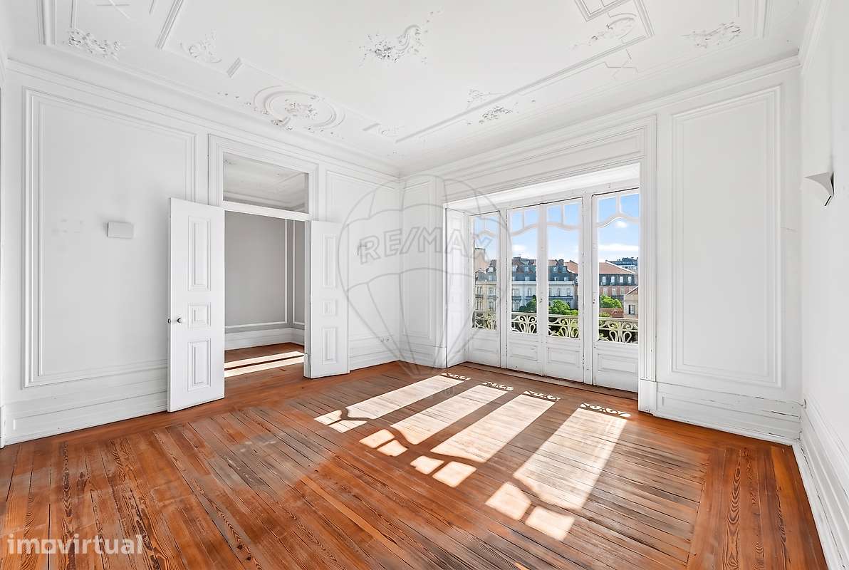 Apartamento T6 para venda - Grande imagem: 2/37