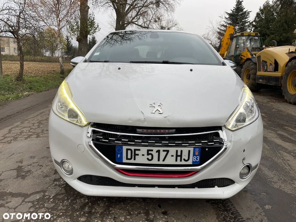 Peugeot 208 1.6 THP GTi - 21