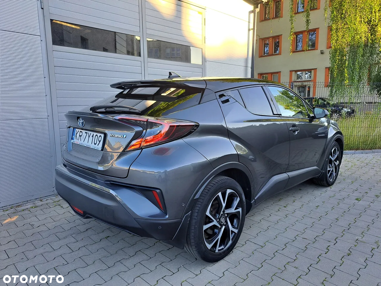 Toyota C-HR 1.8 Hybrid Dynamic - 6