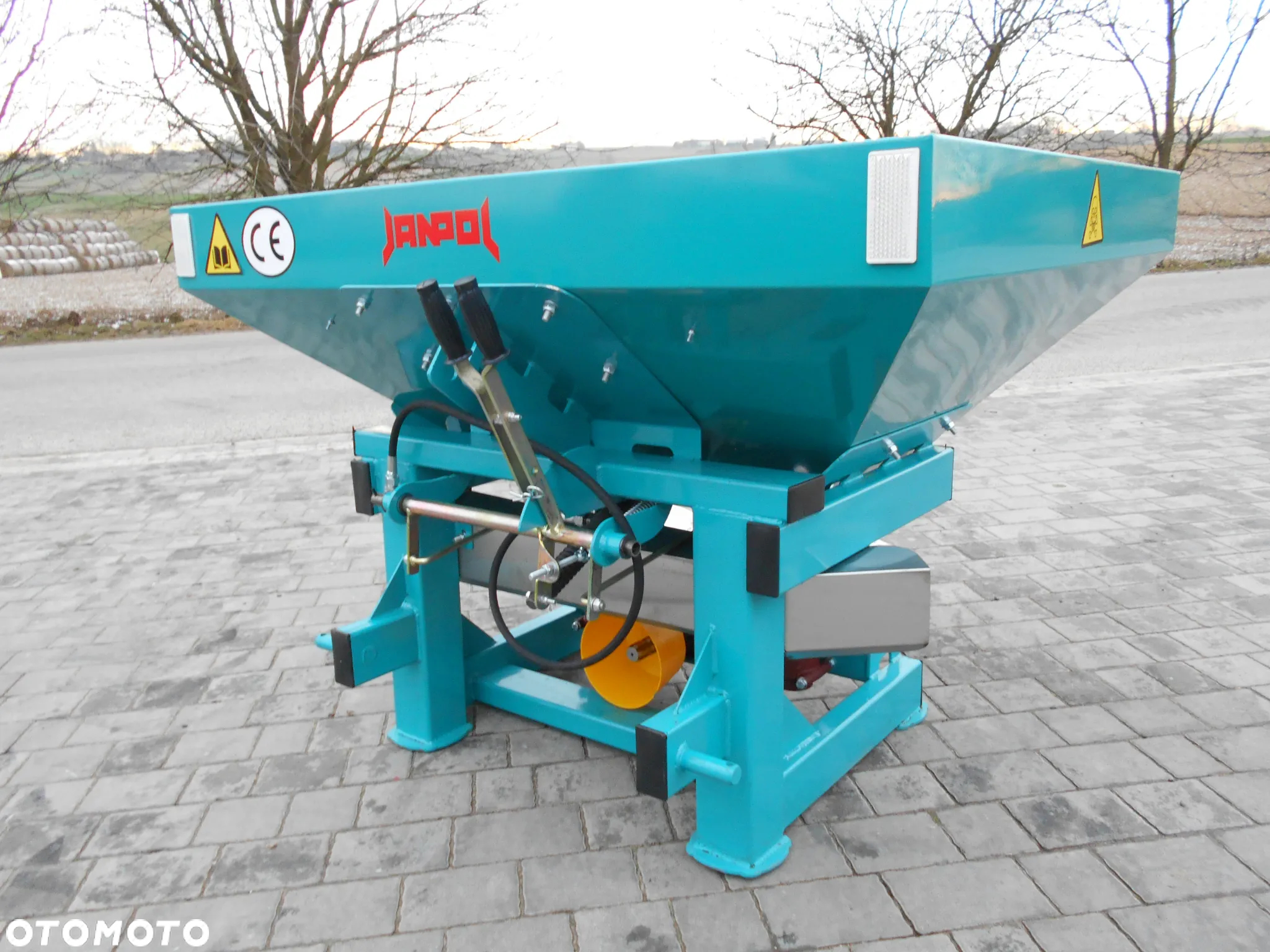 Janpol rozsiewacz nawozu:600,800,1000,1200l/ SIEWKA/dwulejowy/ hydrauliczny/Darmowy transport - 4