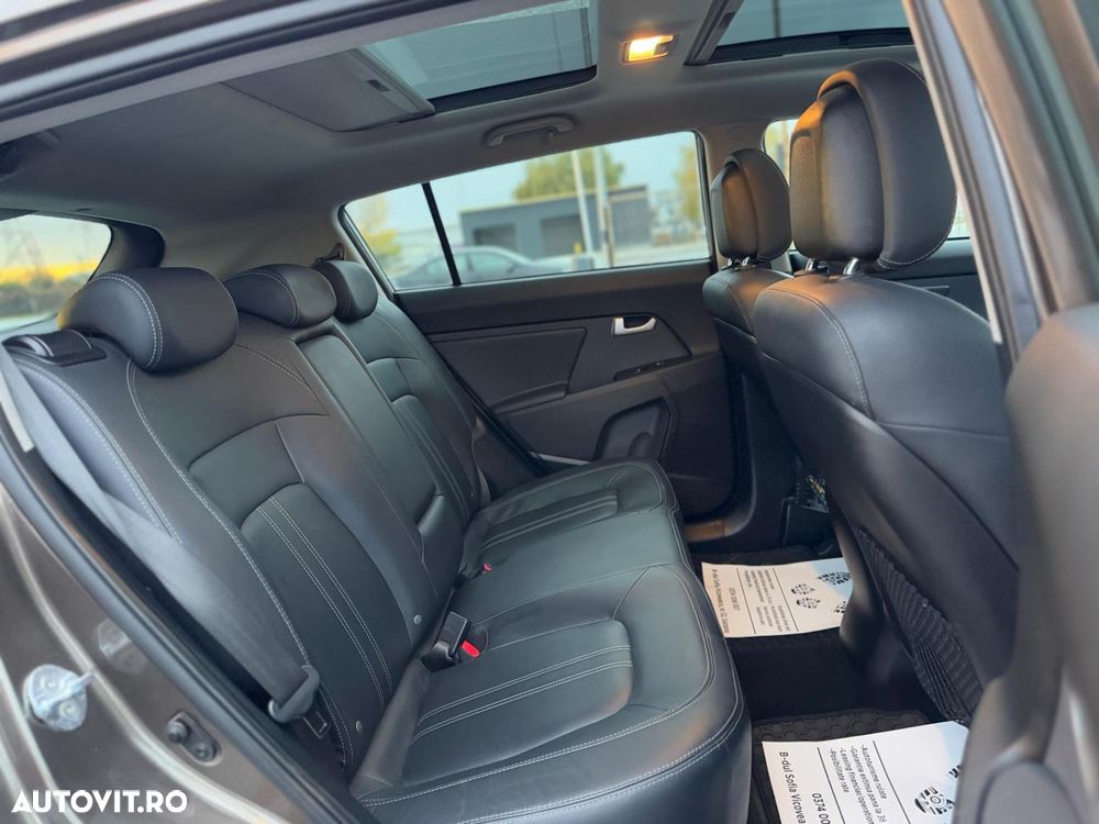 Kia Sportage 2.0 CRDI 4WD Automatik Spirit - 23