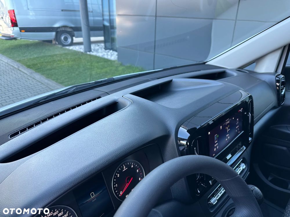 Mercedes-Benz Vito 116 CDI Furgon PRO Długi 3200 mm - 33