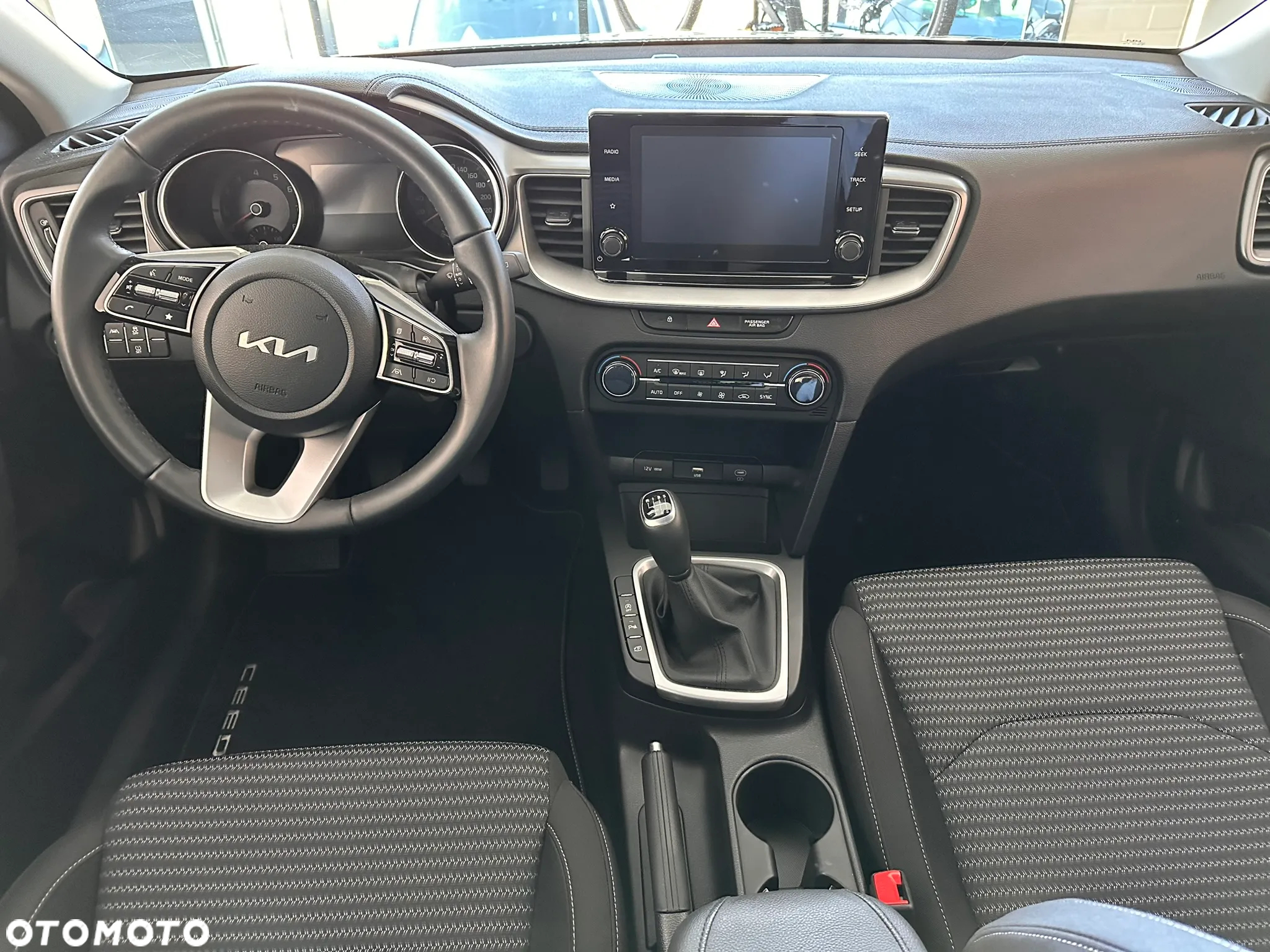 Kia Ceed 1.0 T-GDI M - 8