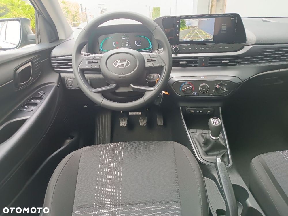 Hyundai i20 1.2 Pure - 24