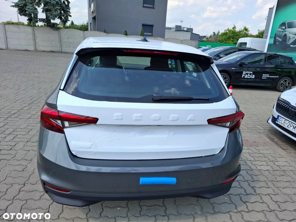 Skoda Fabia 1.5 TSI Drive DSG - 9