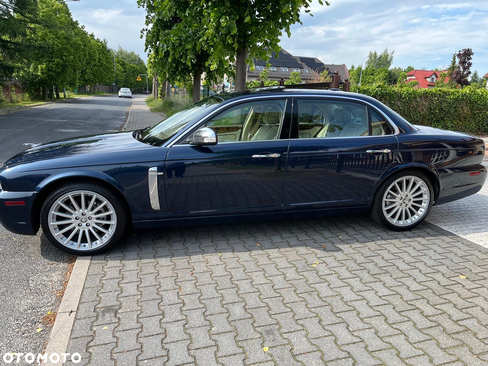 Jaguar XJ XJ8 4.2 LWB - 19