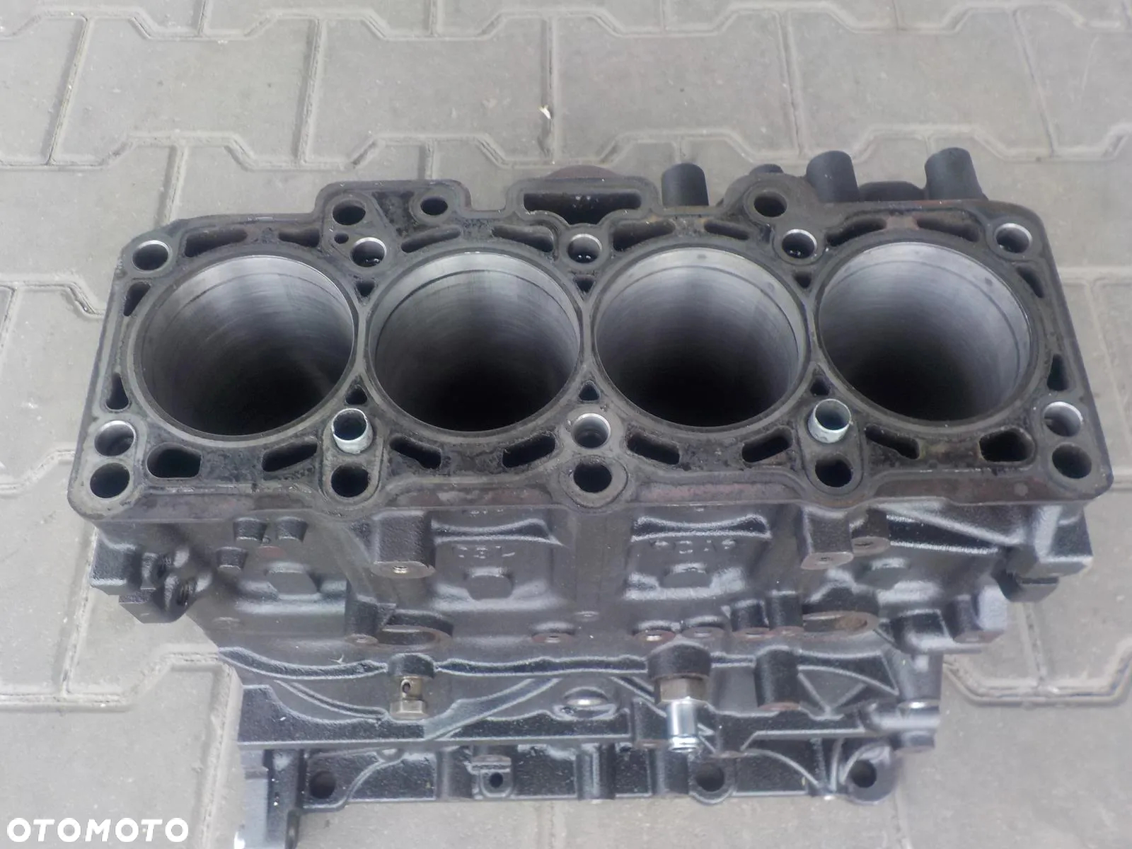VW T5 2.0 TDI CAA BLOK SILNIKA - 2