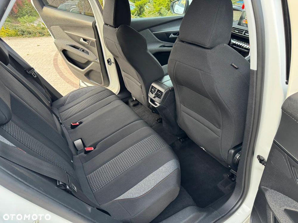 Peugeot 3008 1.5 BlueHDi Allure S&S - 20