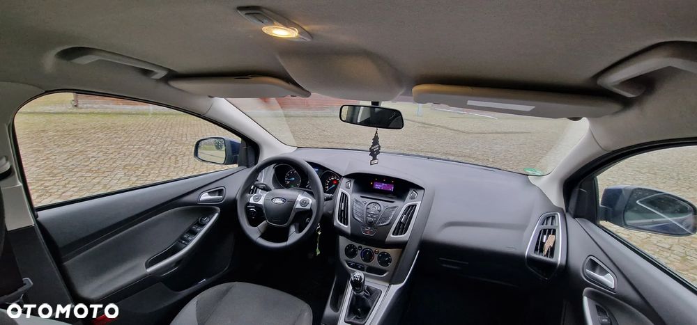 Ford Focus - 25