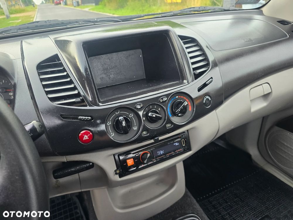 Mitsubishi L200 2.5 DID SC Inform 3os - 11