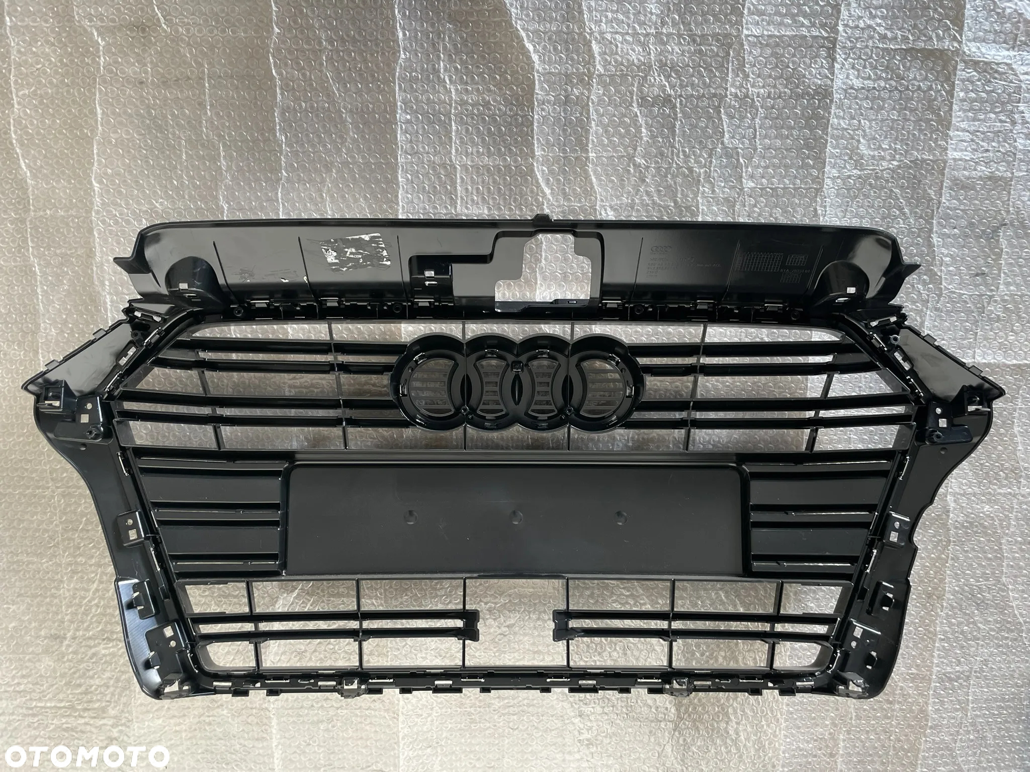 Audi A3 8V lift s, line grill, atrapa pod radar nowa oryginalna - 2