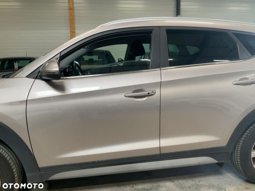 Hyundai Tucson blue 1.6 CRDi 2WD Style - 12