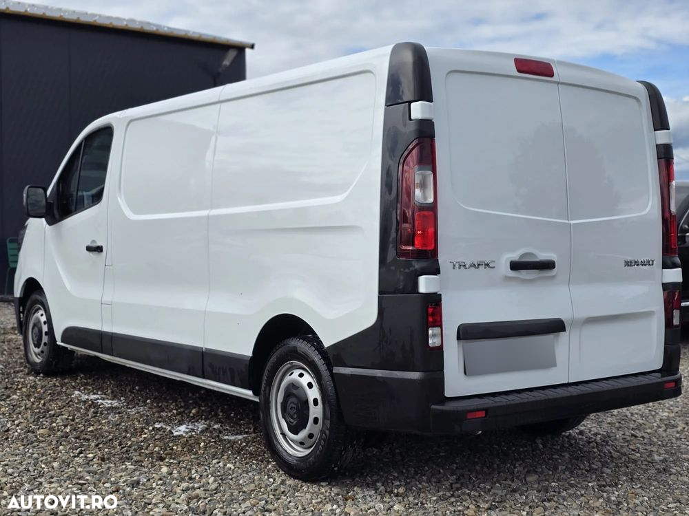 Renault TRAFIC - 8
