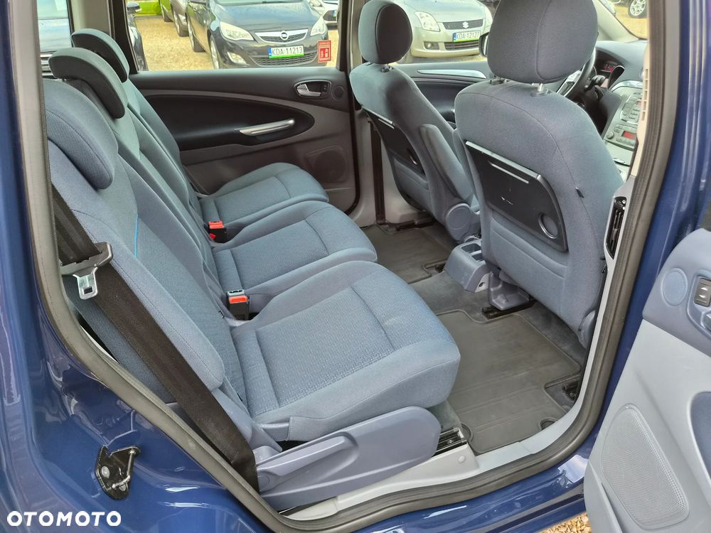 Ford Galaxy - 21