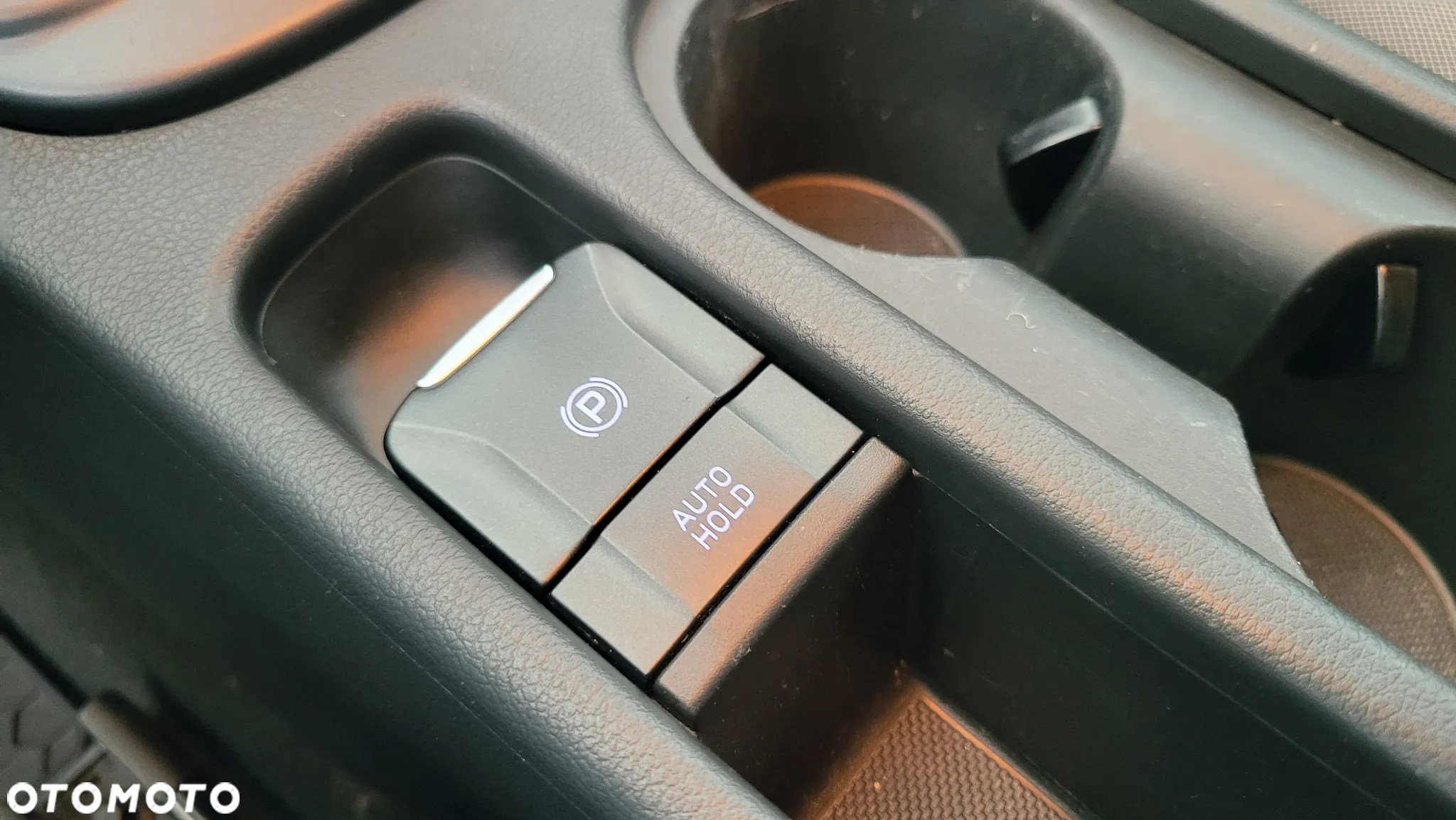 Hyundai Kona 1.6 GDI Hybrid Style DCT - 28
