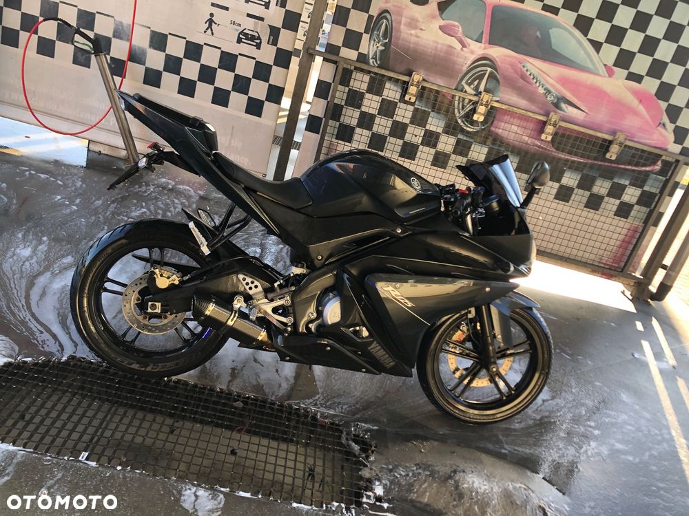 Yamaha YZF - 11
