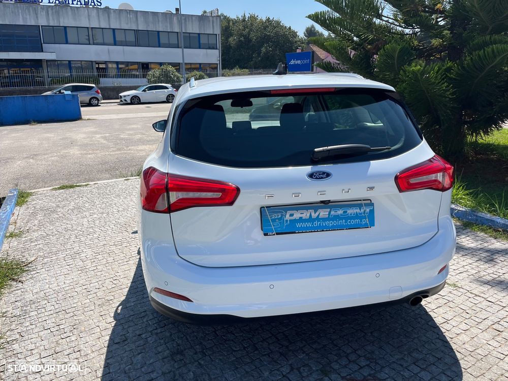Ford Focus SW 1.5 TDCi EcoBlue Connected - 9