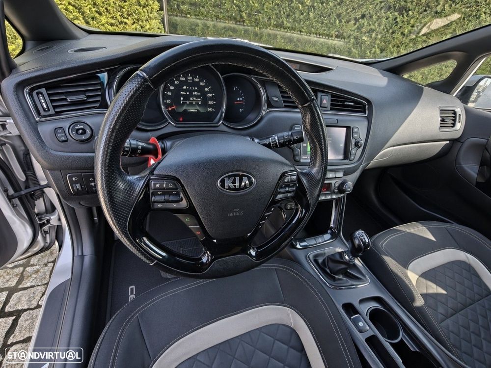 Kia Ceed SW 1.6 CRDi GT Line - 10