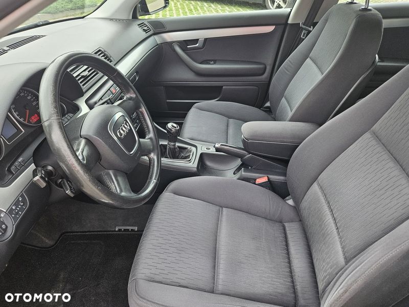 Audi A4 Avant - 9
