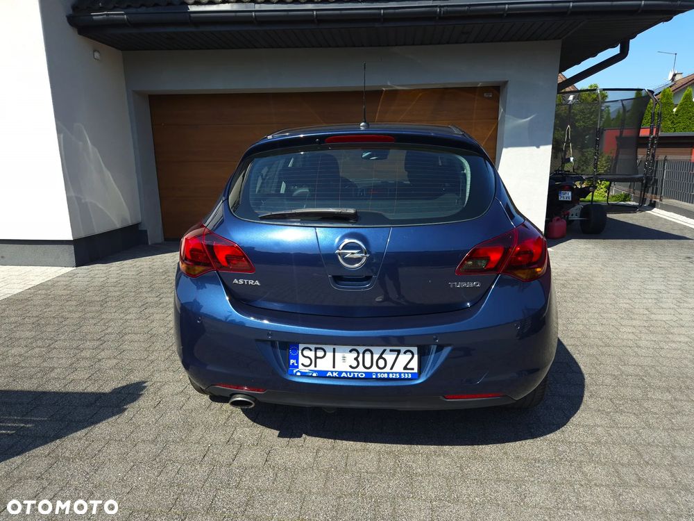 Opel Astra 1.6 Turbo Innovation - 4