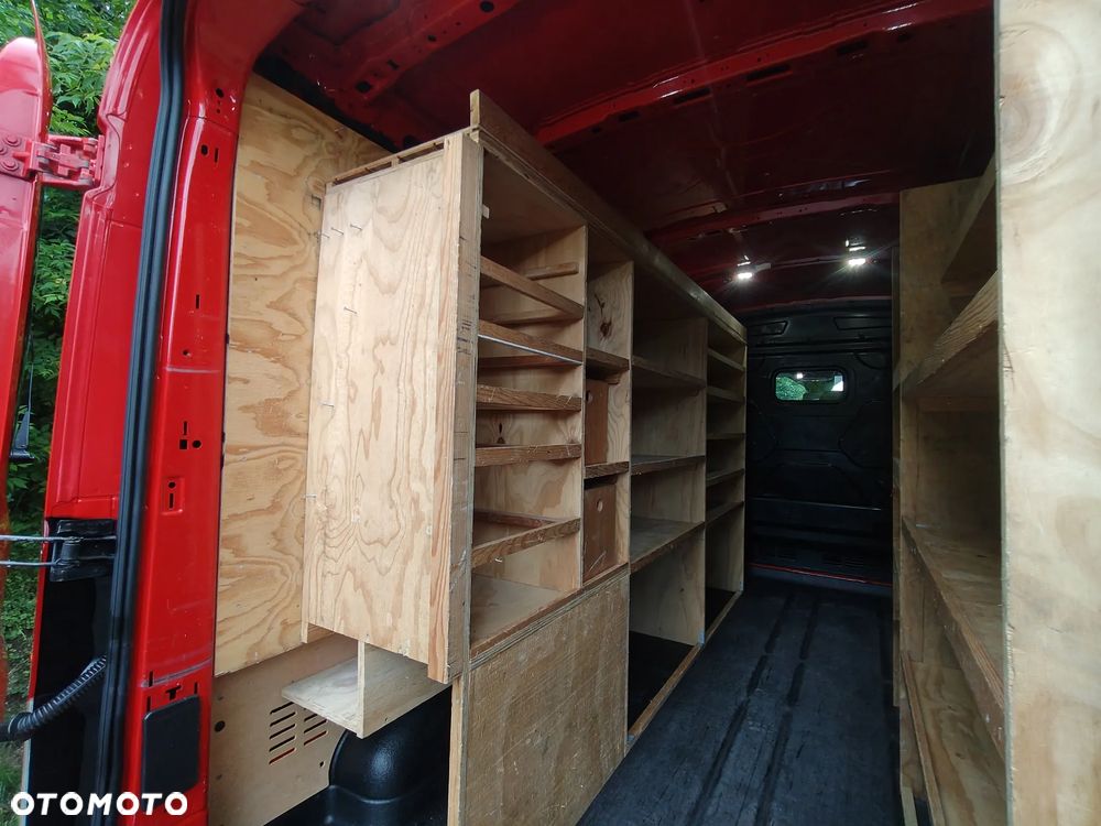 Ford Transit - 28