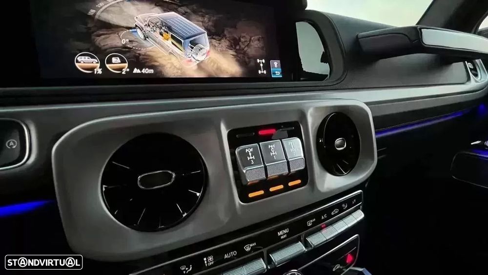 Mercedes-Benz G 500 4x4 - 23