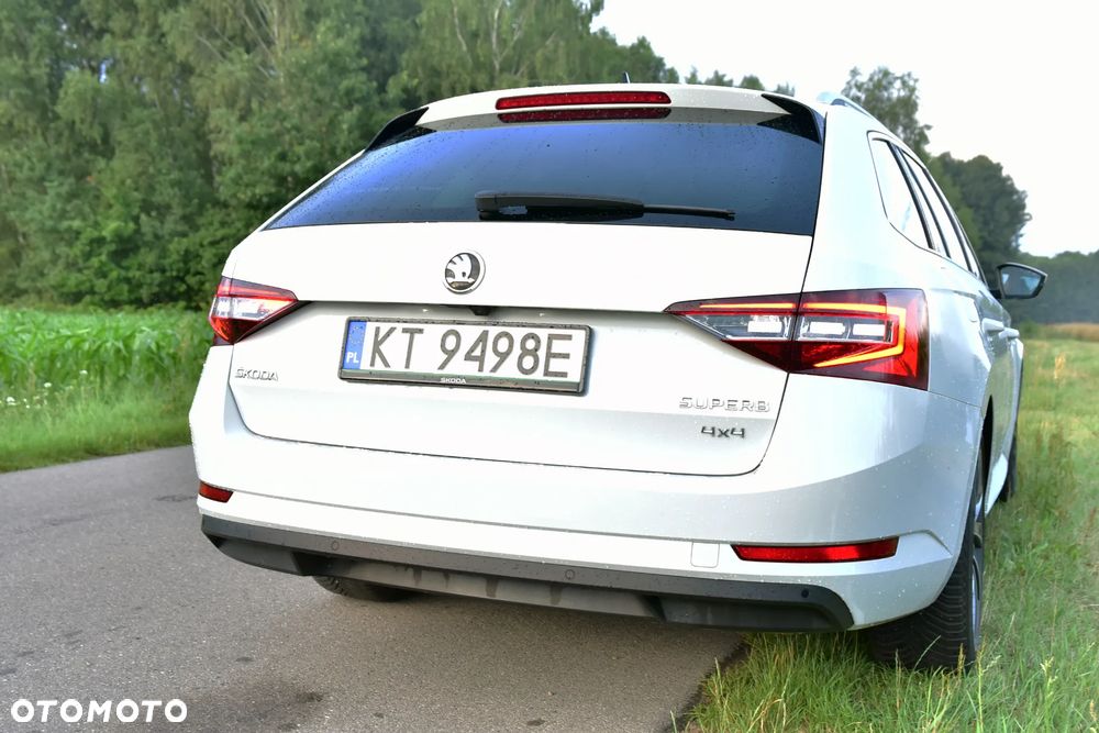 Skoda Superb 2.0 TDI SCR 4x4 L&K DSG - 31