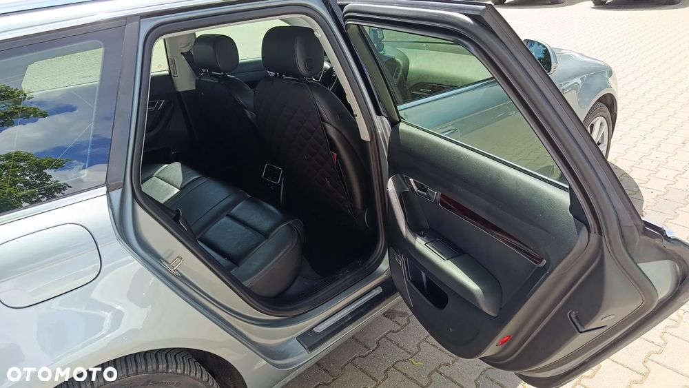 Audi A6 Avant 3.0 TFSI Quattro Tiptronic - 28