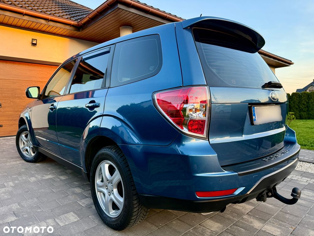 Subaru Forester 2.5 X Premium - 3