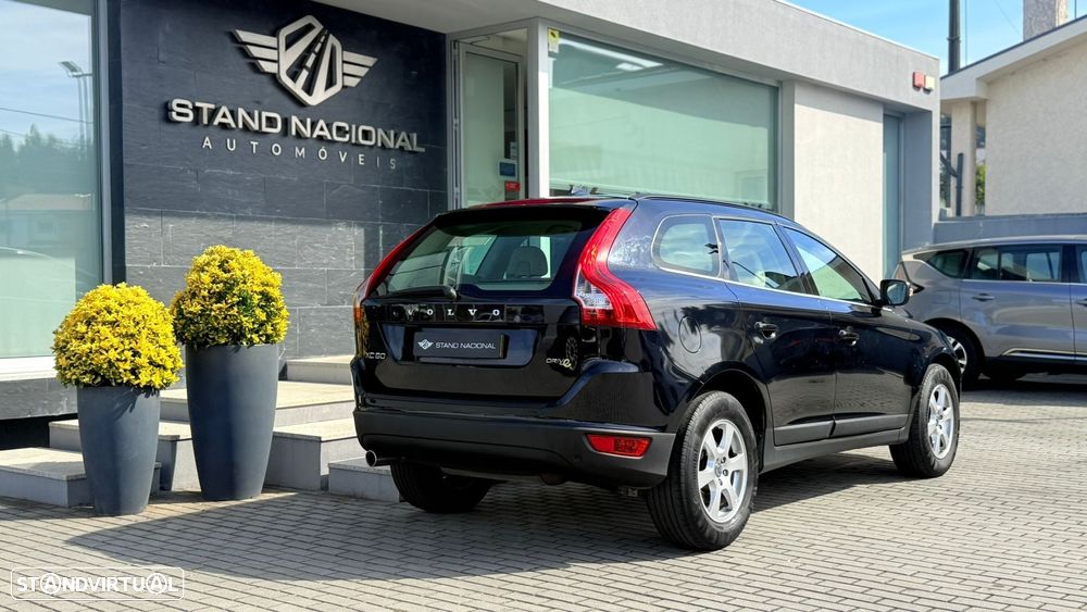 Volvo XC 60 2.0 D3 Drive Momentum - 9