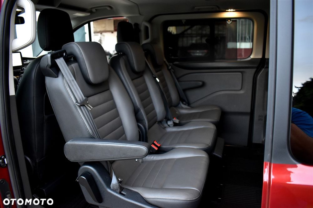 Ford Tourneo Custom 320 L1H1 VA Autm Titanium X - 23