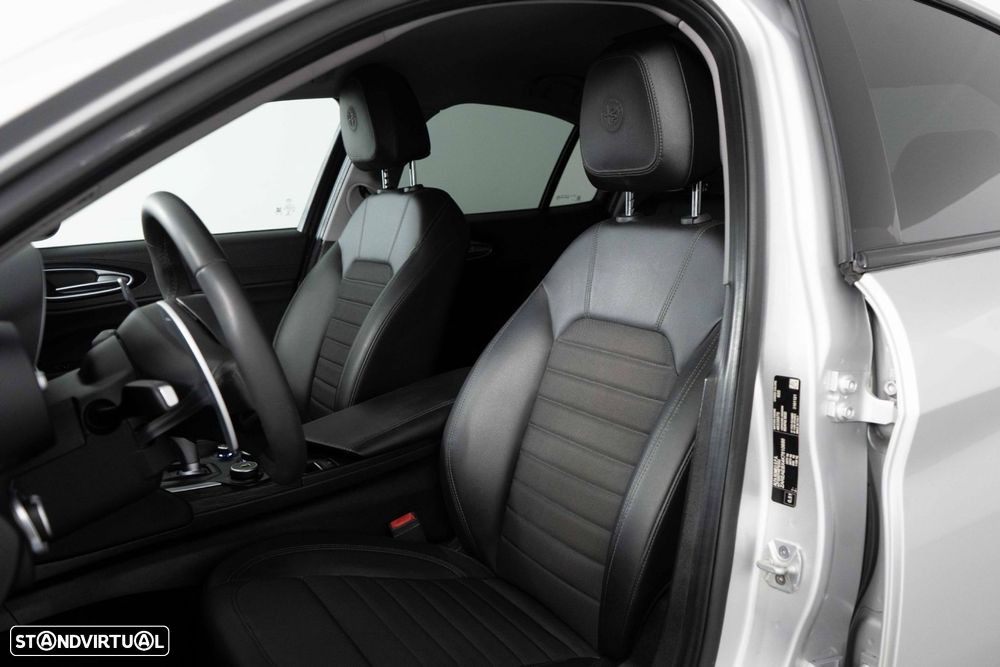 Alfa Romeo Giulia 2.2 D Super AT8 - 10