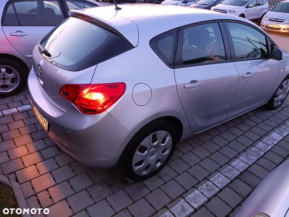 Opel Astra 1.6 Active - 3