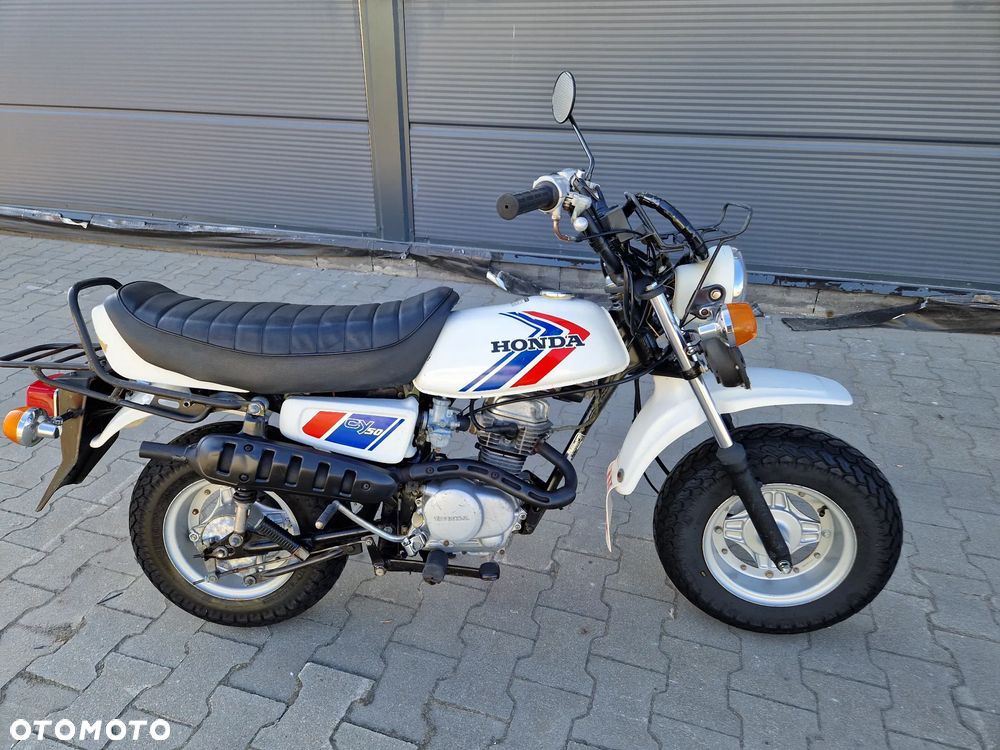 Honda CB - 8
