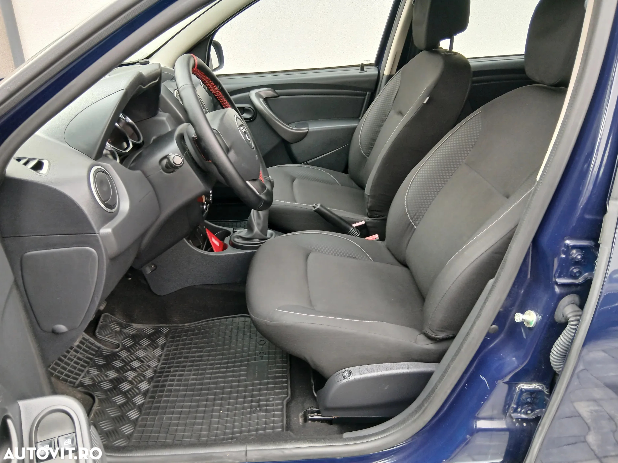 Dacia Duster 1.5 dCi 4x2 Ambiance - 6