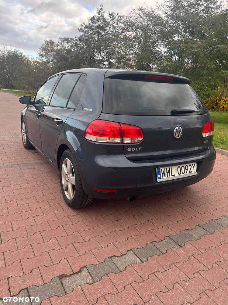 Volkswagen Golf 1.6 TDI DPF Trendline - 8