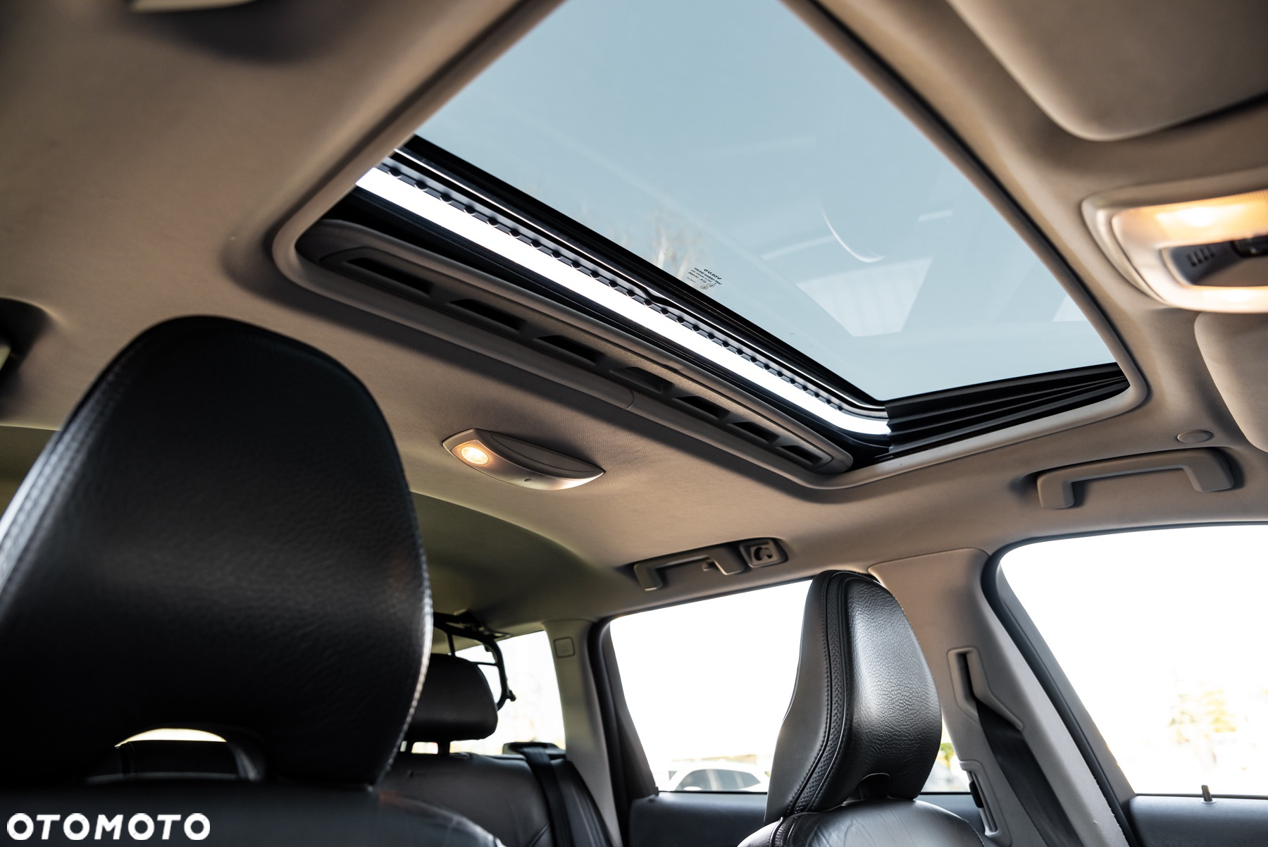 Volvo XC 70 - 35