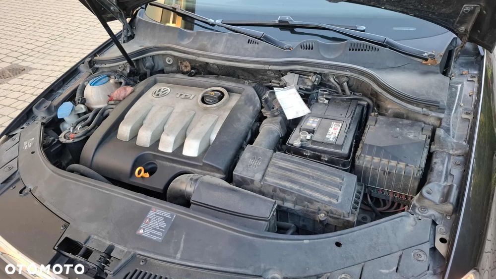 Volkswagen Passat 1.9 TDI Trendline - 18