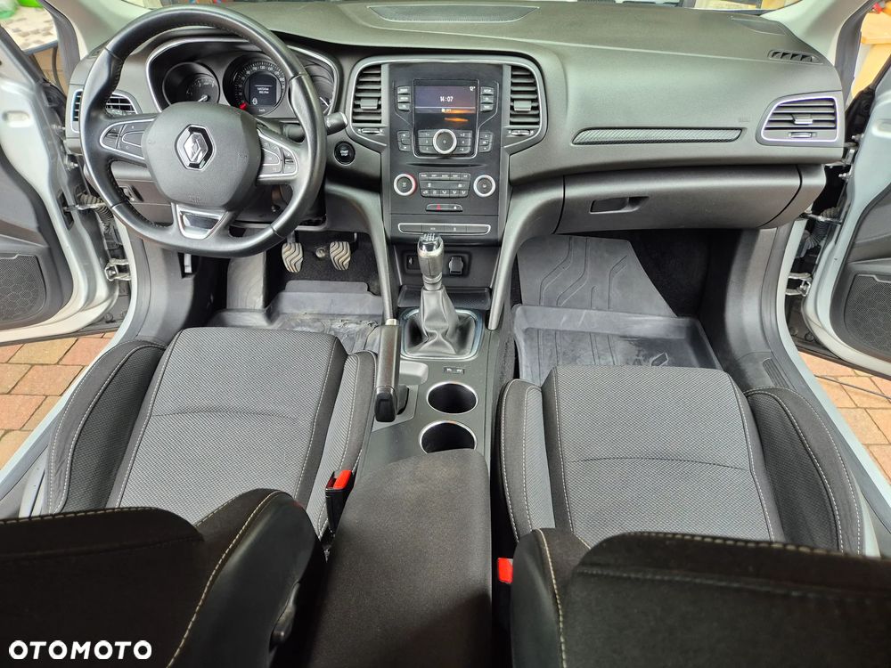 Renault Megane 1.5 Blue dCi Zen - 20