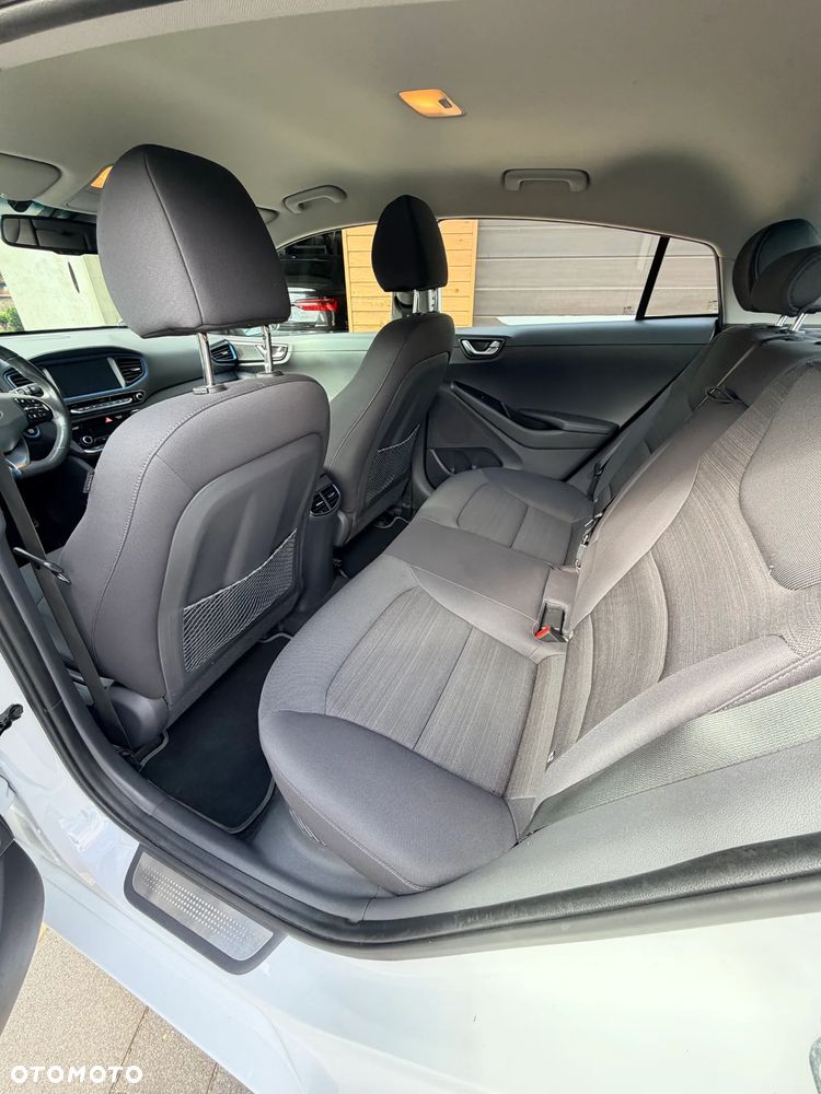 Hyundai IONIQ Hybrid Platinum - 7
