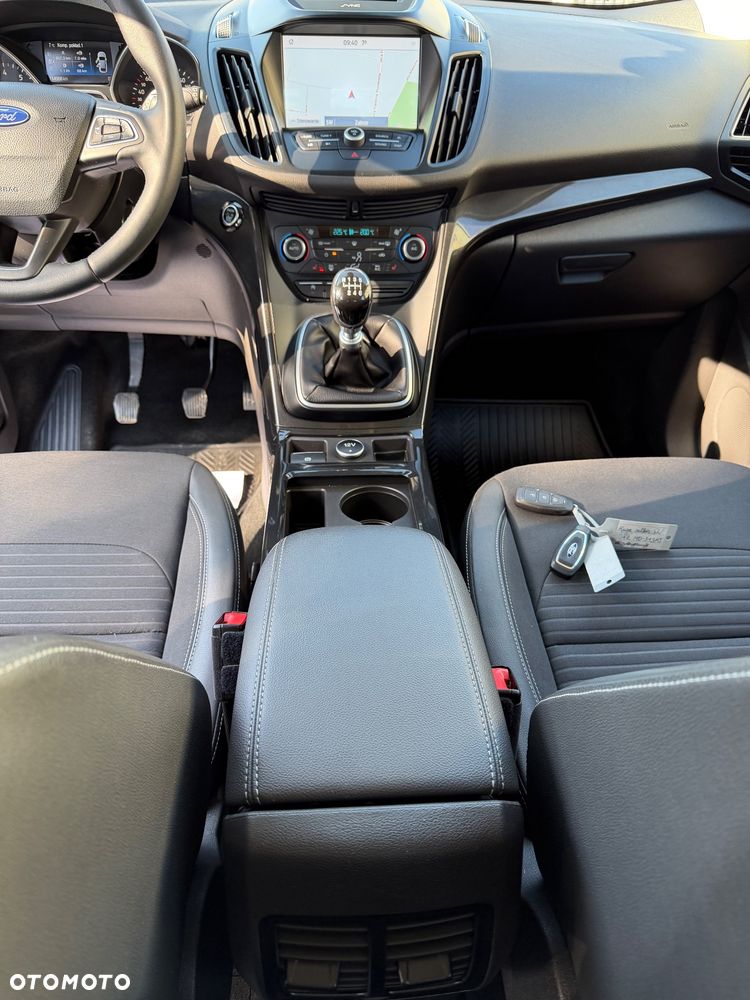 Ford Kuga 1.5 EcoBoost 2x4 Business Edition - 15