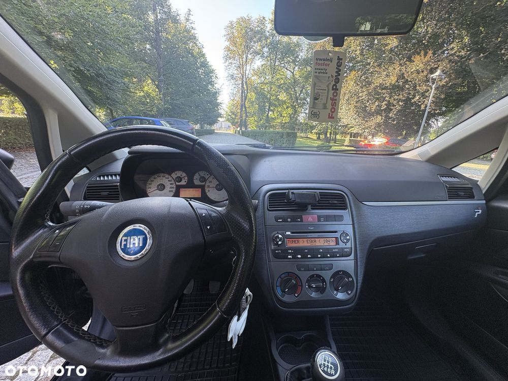 Fiat Grande Punto - 8