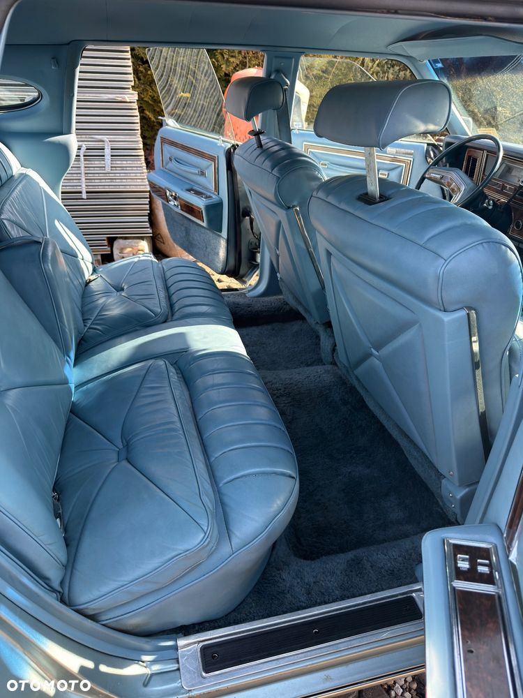 Lincoln Continental - 13