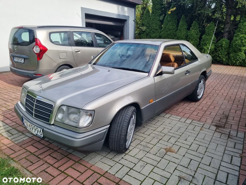Mercedes-Benz Klasa E 320 - 7