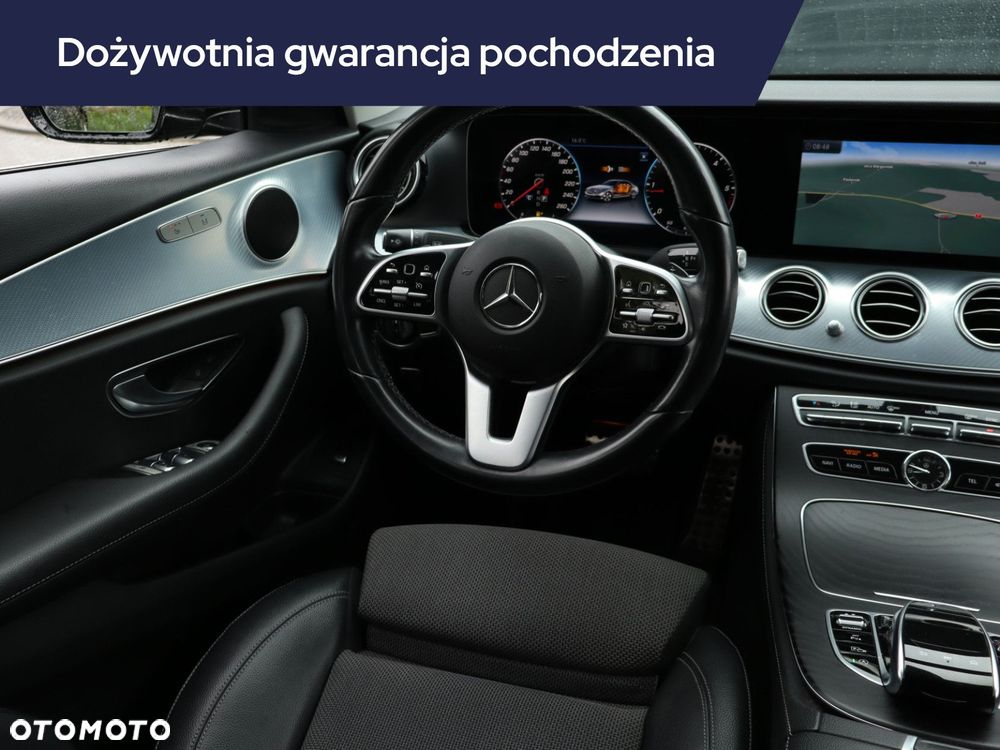 Mercedes-Benz Klasa E - 9