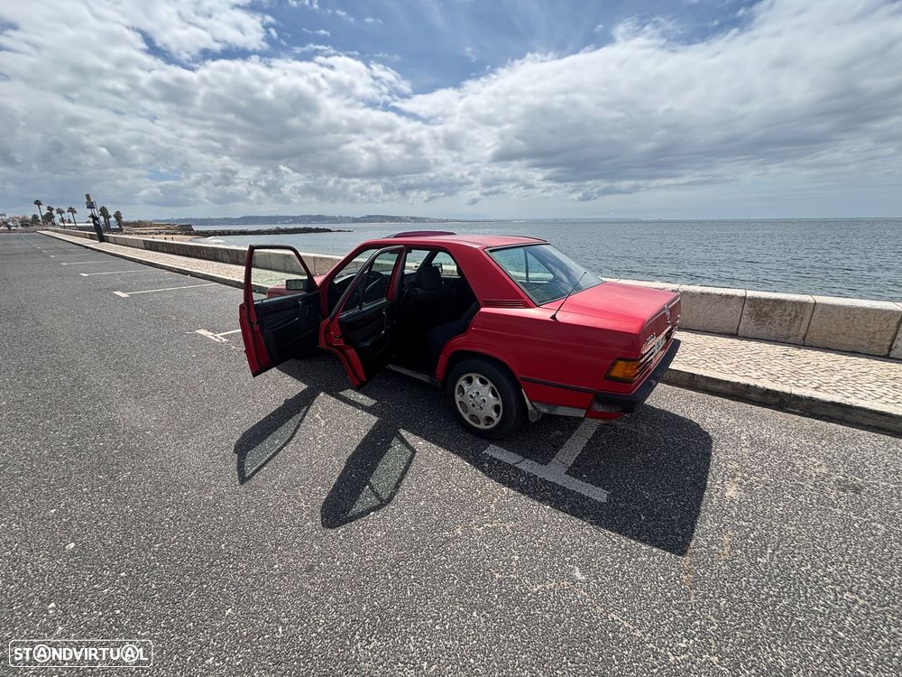 Mercedes-Benz W201 (1982-1993) 190 D 2.0 - 6