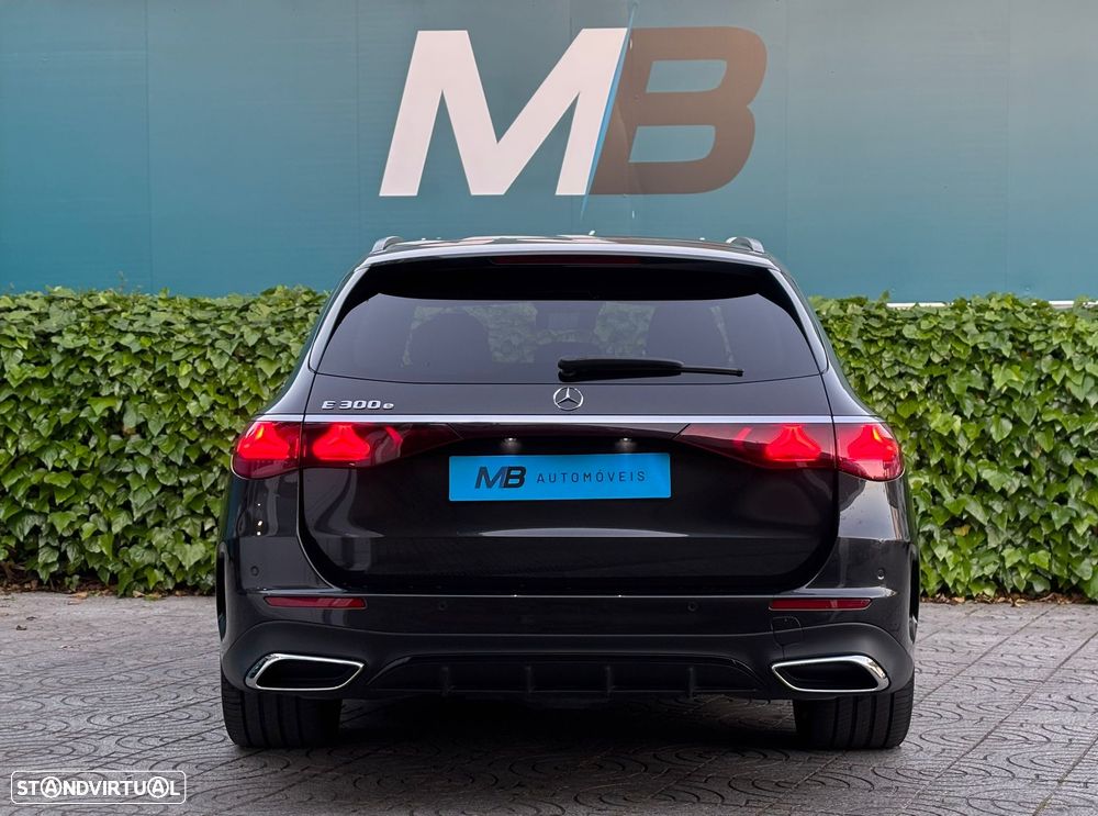 Mercedes-Benz E 300 e Station 9G-TRONIC AMG Line - 33