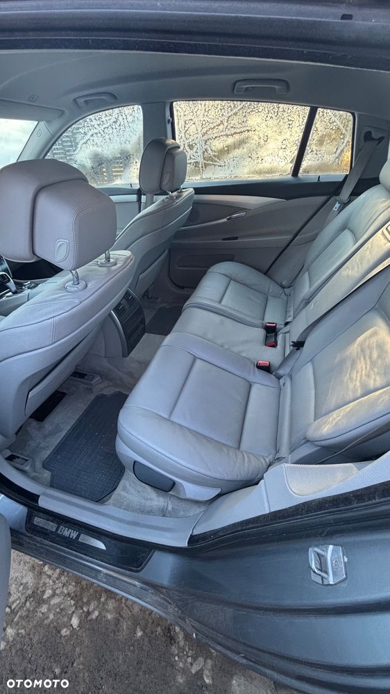 BMW 5GT 520d - 17