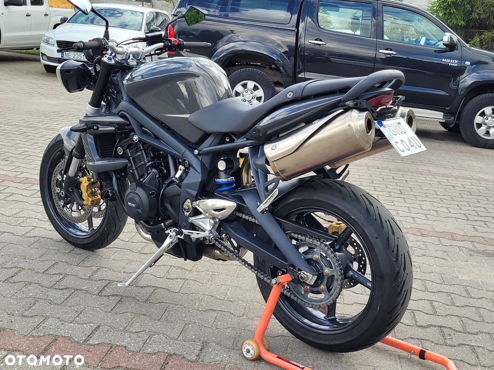 Triumph Street Triple - 5